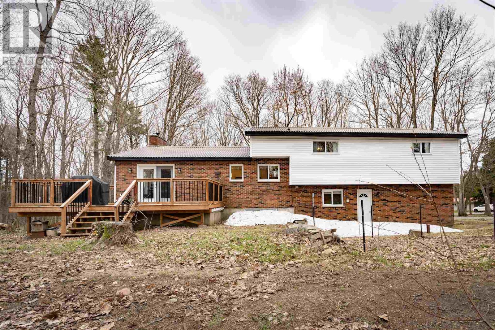 1570 Leigh's Bay Rd, Sault Ste Marie, Ontario  P6A 5K8 - Photo 4 - SM261030
