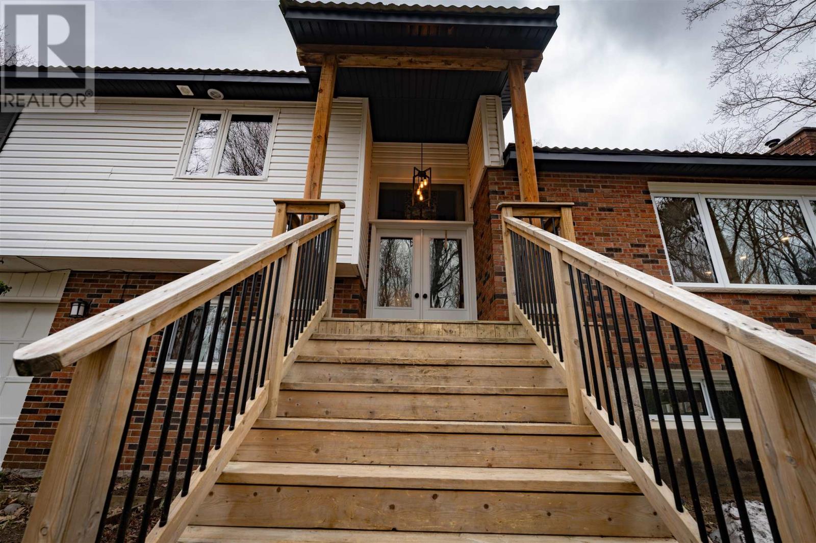 1570 Leigh's Bay Rd, Sault Ste Marie, Ontario  P6A 5K8 - Photo 7 - SM261030