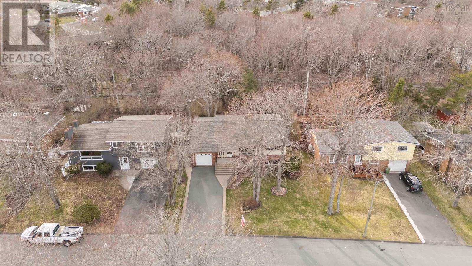 71 Woodward Crescent, Halifax, Nova Scotia  B3M 1J6 - Photo 3 - 202608216