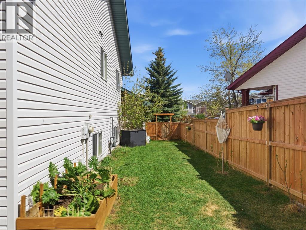 1 Pell Close, Sylvan Lake, Alberta  T4S 1W8 - Photo 37 - A2309405