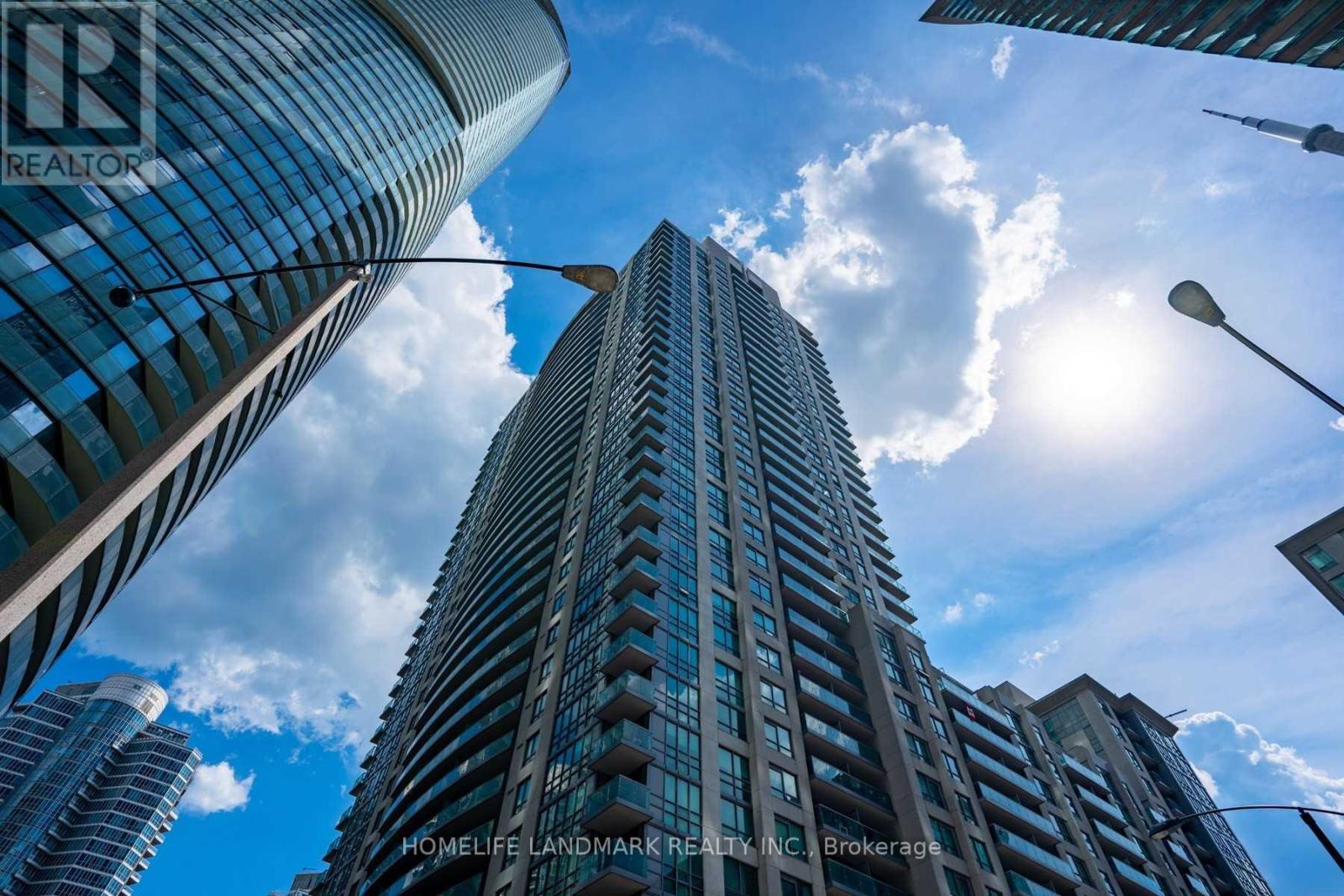 2803 - 19 GRAND TRUNK CRESCENT, Toronto, Ontario