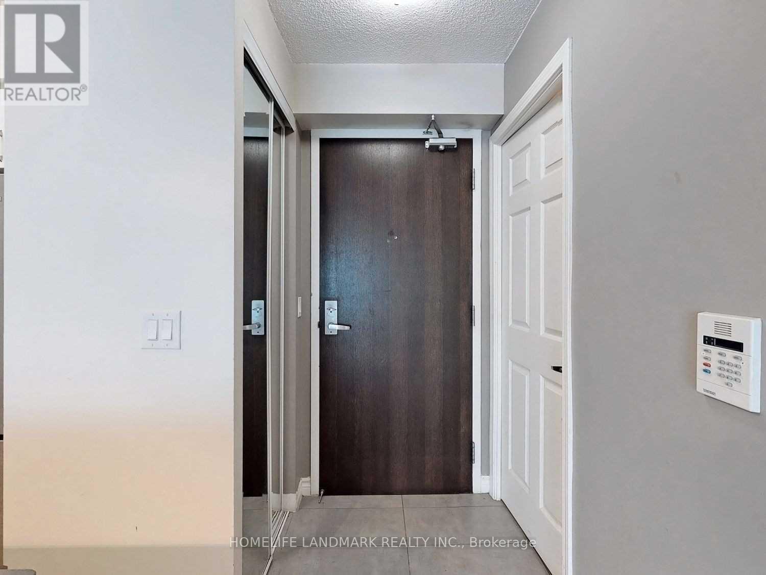 2803 - 19 Grand Trunk Crescent, Toronto, Ontario  M5J 3A3 - Photo 5 - C13138810