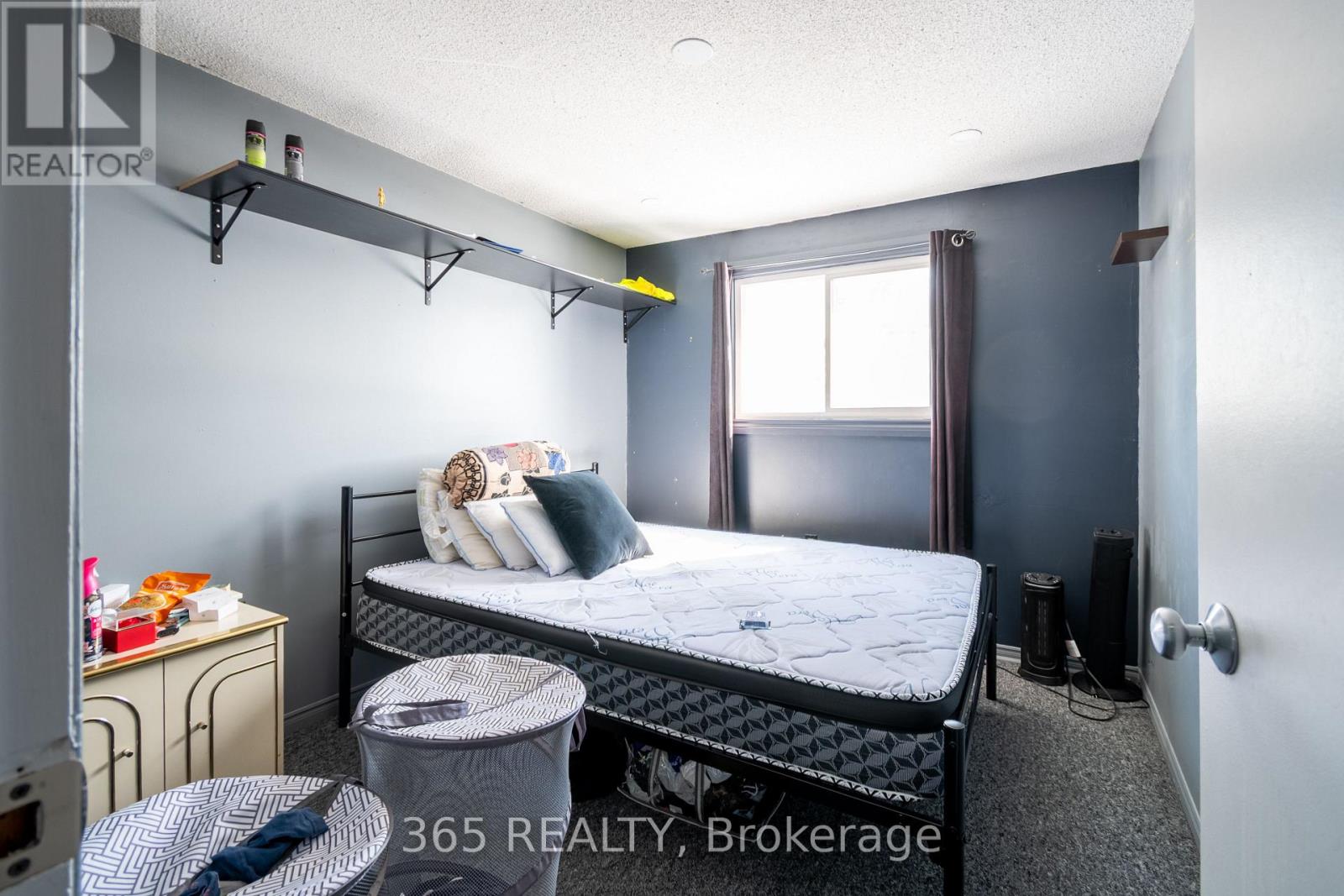 35 Corbett Drive, Barrie, Ontario L4M 5S9 - Photo 3 - S12938236