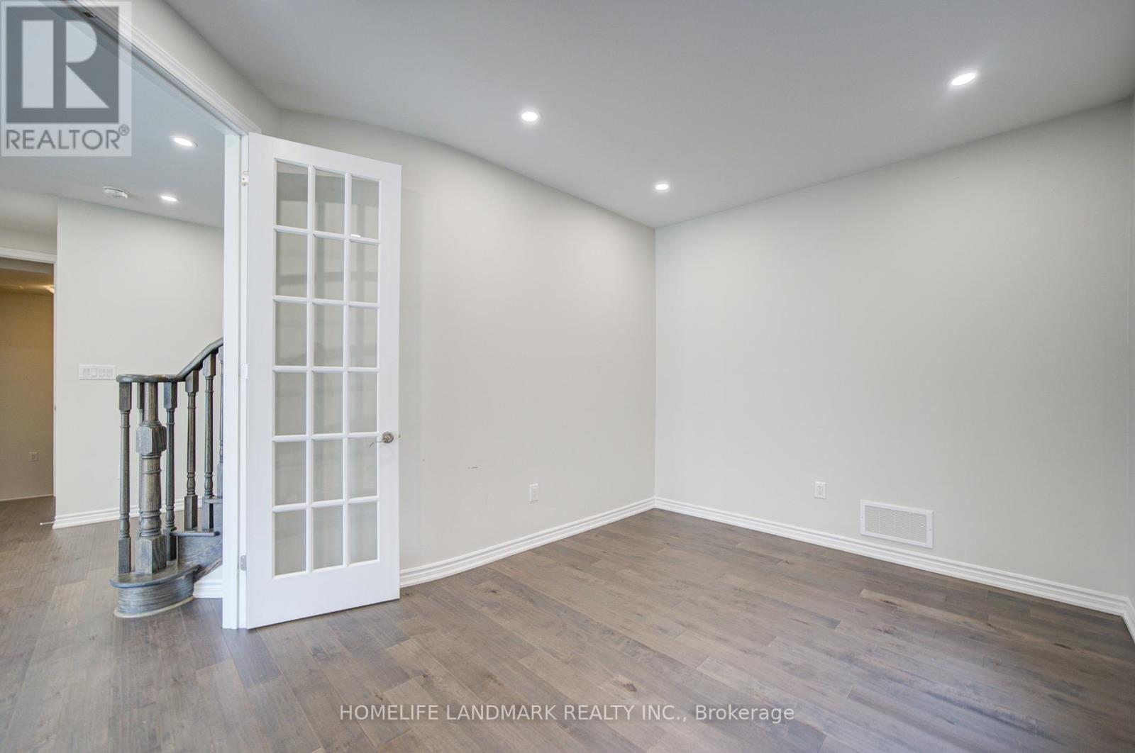 18 Kenneth Ross Crescent, East Gwillimbury, Ontario  L9N 0T7 - Photo 10 - N13138780