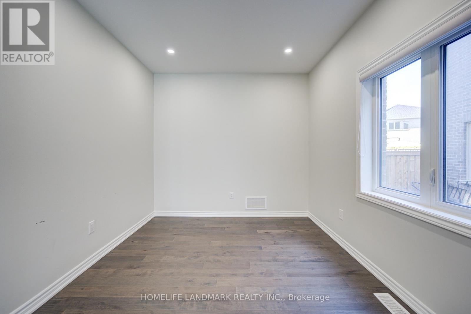 18 Kenneth Ross Crescent, East Gwillimbury, Ontario  L9N 0T7 - Photo 11 - N13138780