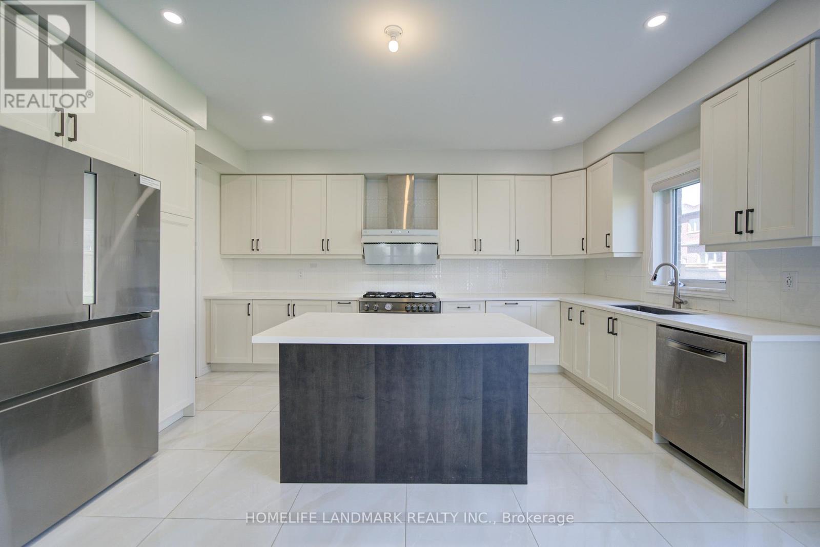 18 Kenneth Ross Crescent, East Gwillimbury, Ontario  L9N 0T7 - Photo 21 - N13138780