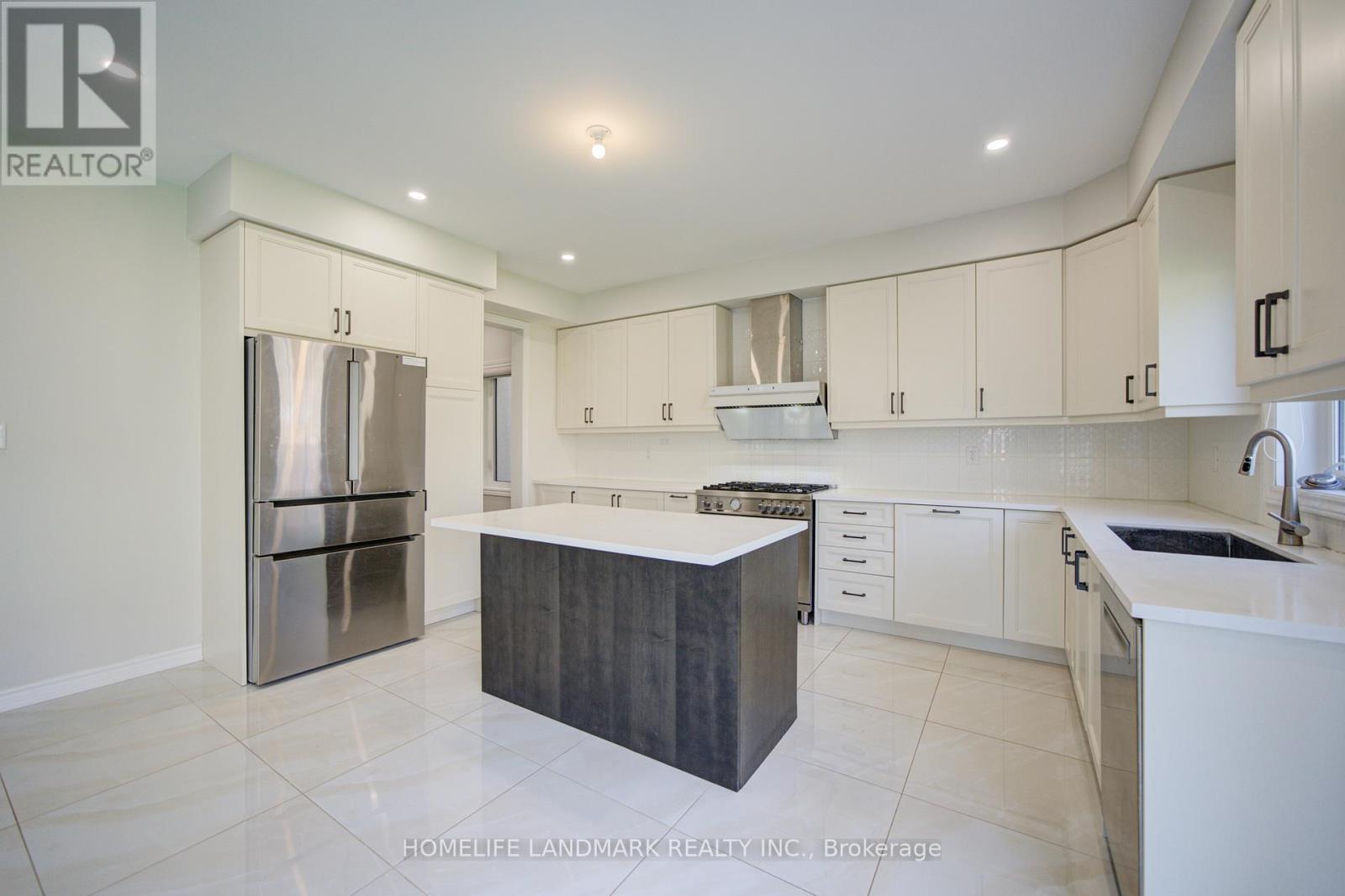 18 Kenneth Ross Crescent, East Gwillimbury, Ontario  L9N 0T7 - Photo 22 - N13138780