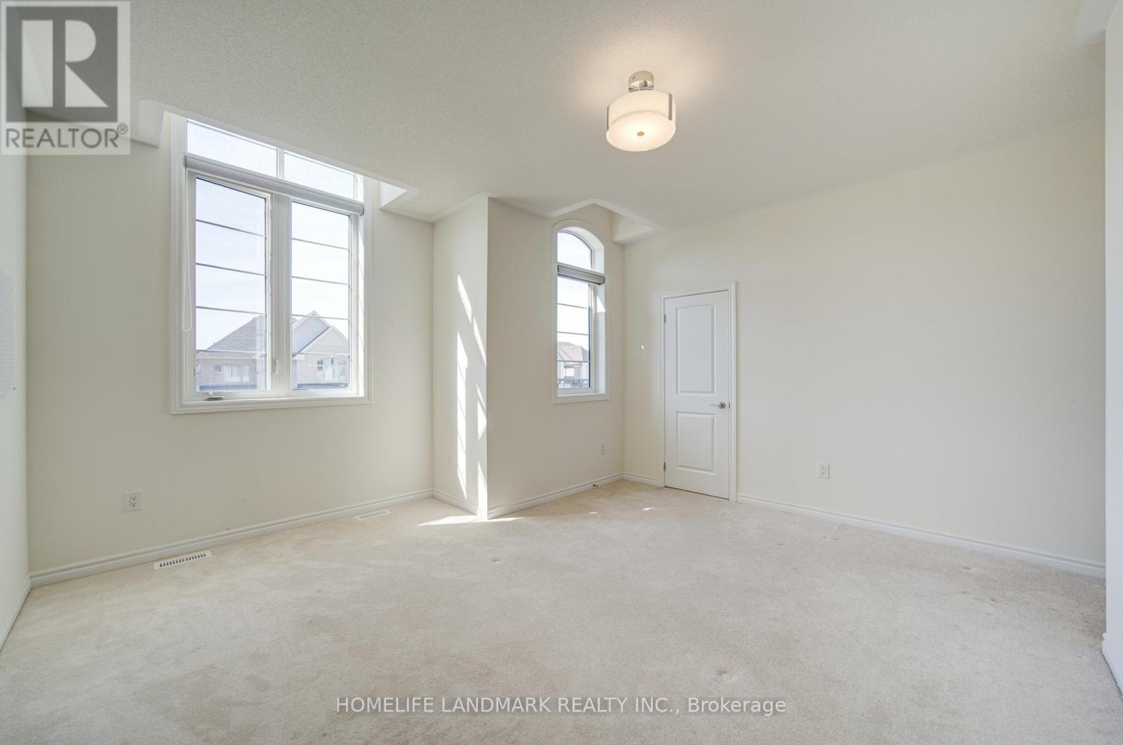 18 Kenneth Ross Crescent, East Gwillimbury, Ontario  L9N 0T7 - Photo 36 - N13138780