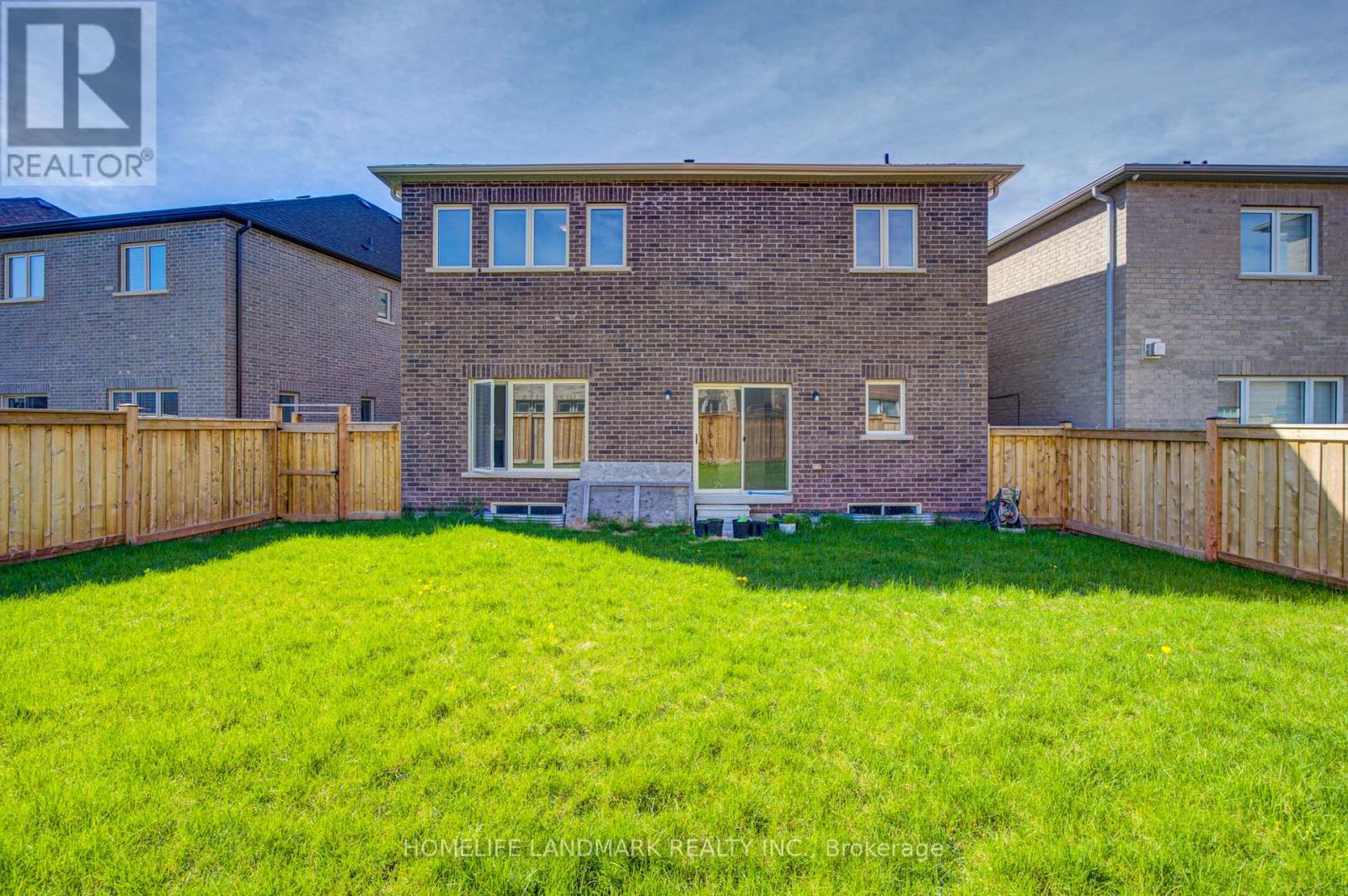 18 Kenneth Ross Crescent, East Gwillimbury, Ontario  L9N 0T7 - Photo 48 - N13138780