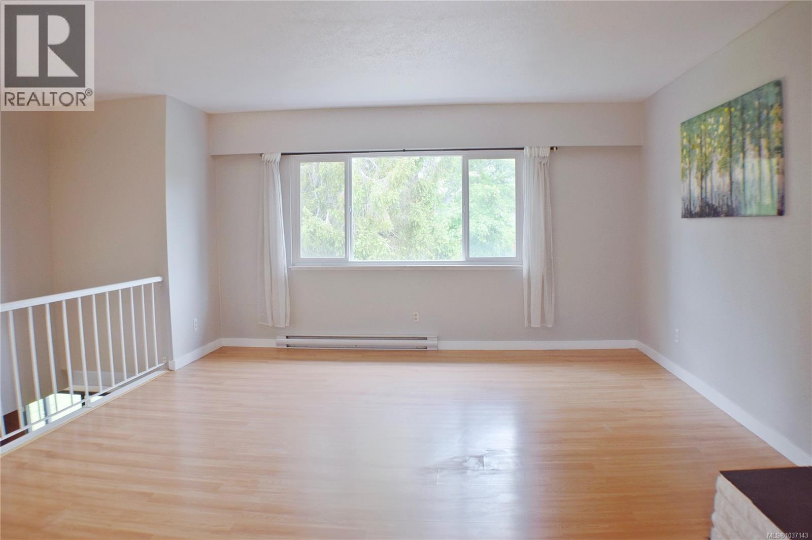 1825 Fairhurst Ave, Saanich, British Columbia  V8N 1P5 - Photo 4 - 1037143