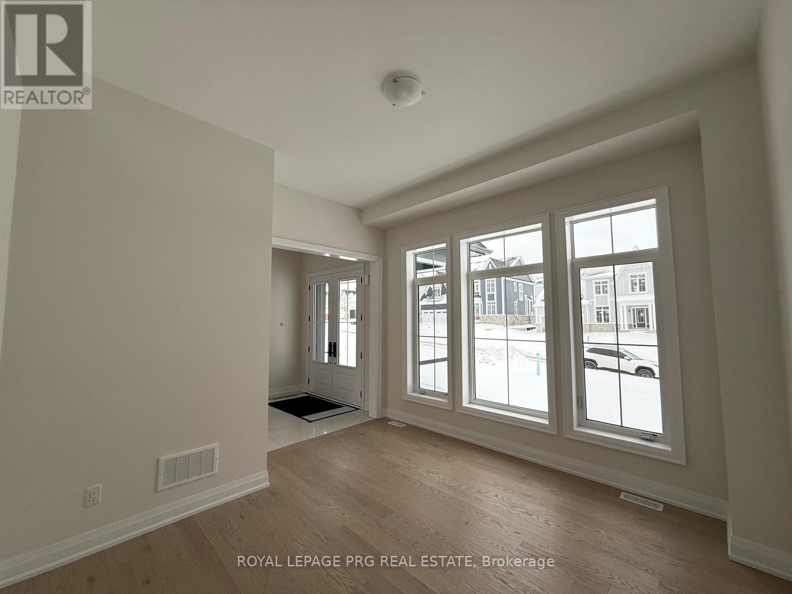 12 Herbert Avenue, Oro-Medonte (Horseshoe Valley), Ontario  L0L 2L0 - Photo 5 - S13138772