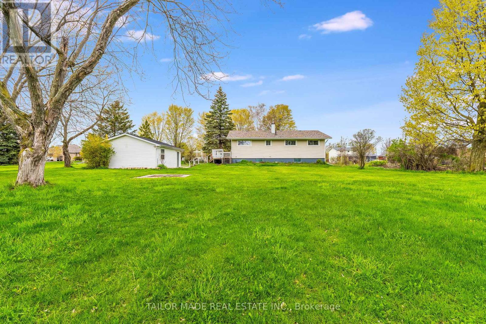 61 George Street, Clearview (Creemore), Ontario  L0M 1G0 - Photo 6 - S13138846