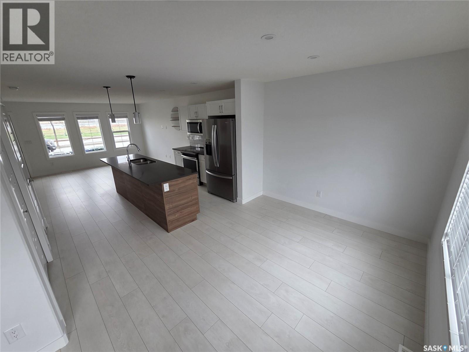 324 Mcormond Drive, Saskatoon, Saskatchewan  S7V 0W9 - Photo 4 - SK036090