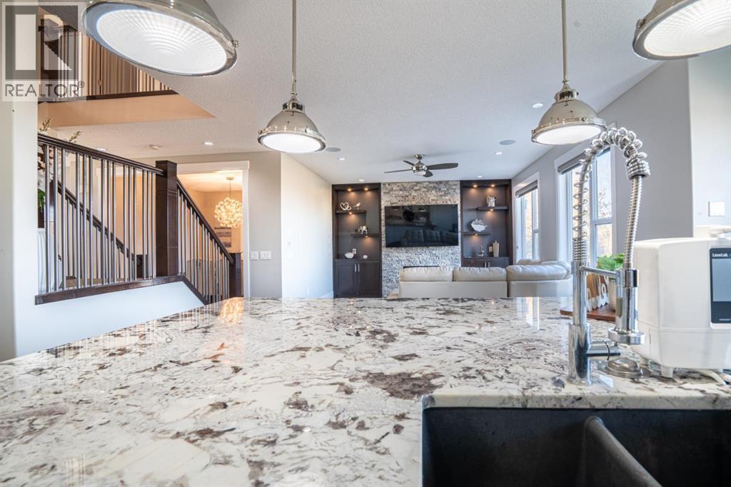 321 Kinniburgh Cove, Chestermere, Alberta  T1X 0P4 - Photo 12 - A2292508