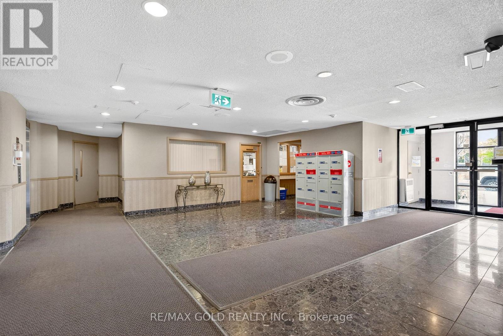 1911 - 35 Trailwood Drive, Mississauga, Ontario  L4Z 3L6 - Photo 6 - W13138766