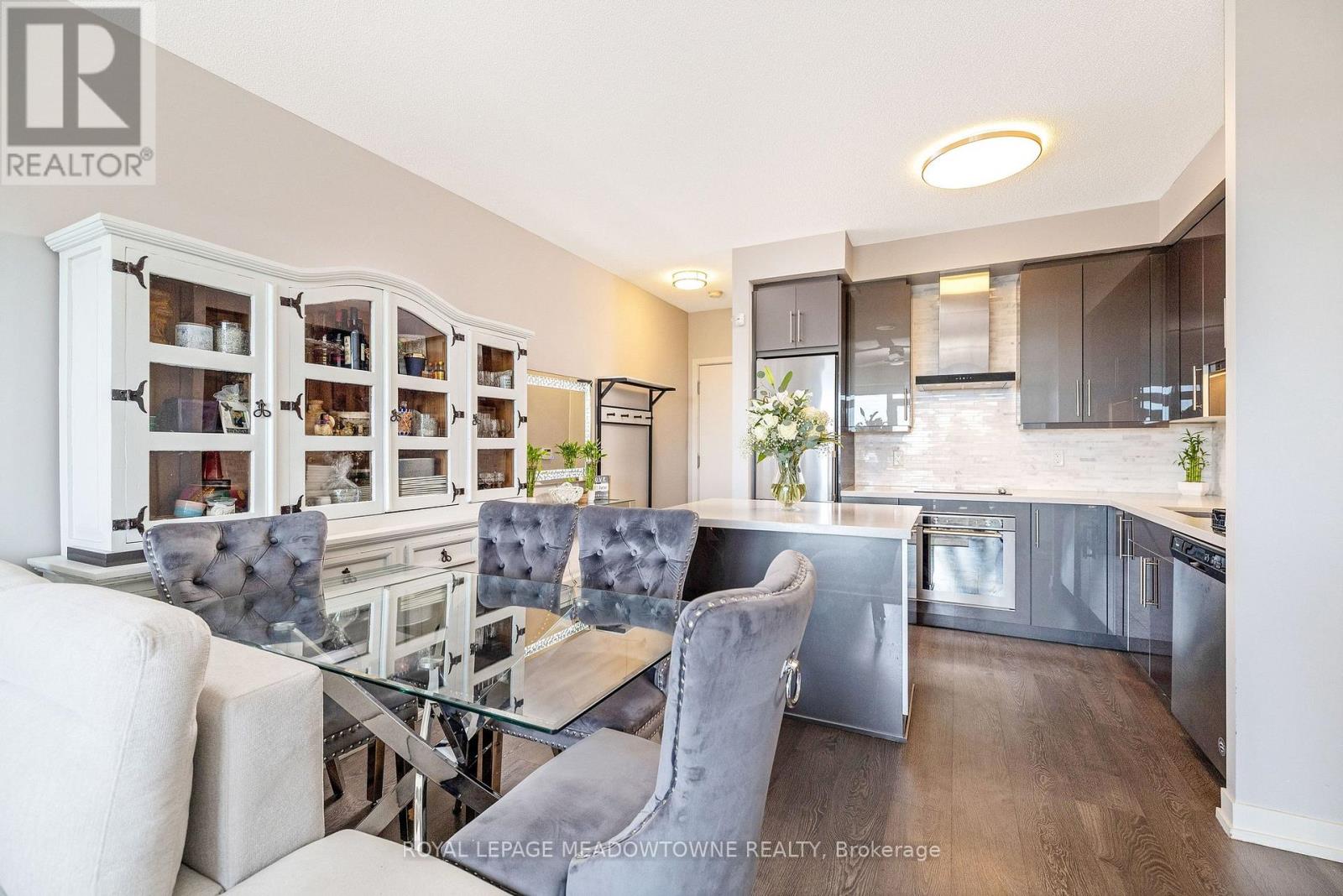 1902 - 2093 Fairview Street, Burlington, Ontario  L7R 0E6 - Photo 10 - W13138768