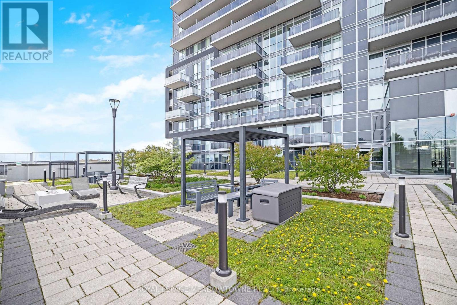 1902 - 2093 Fairview Street, Burlington, Ontario  L7R 0E6 - Photo 47 - W13138768