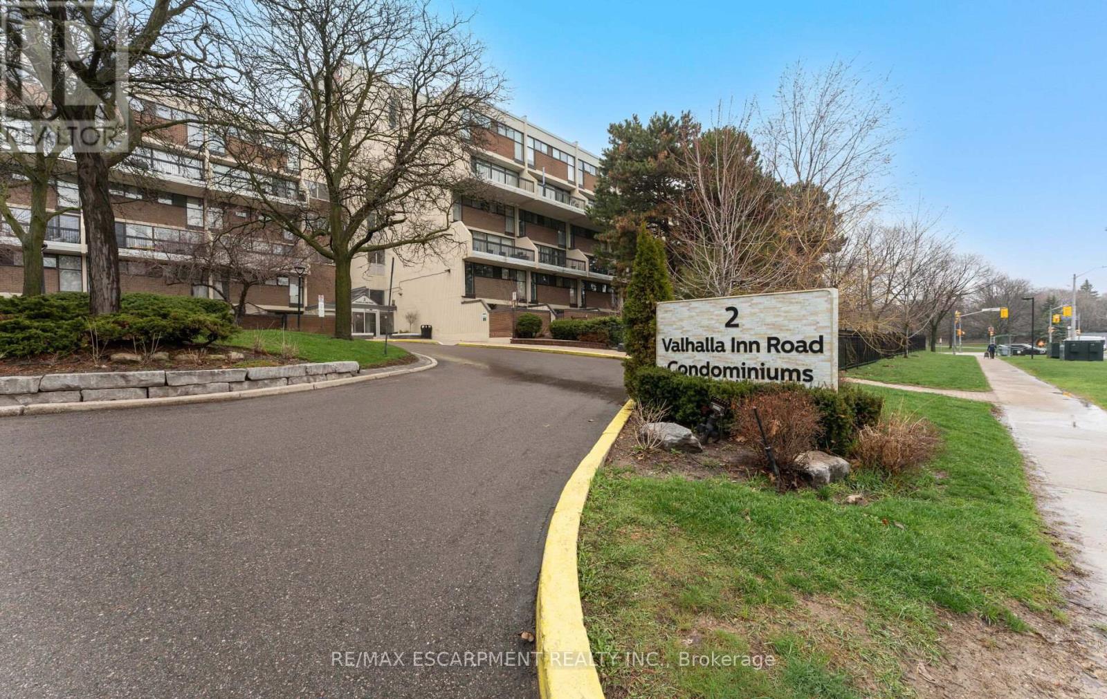 308C - 2 VALHALLA INN ROAD, Toronto, Ontario