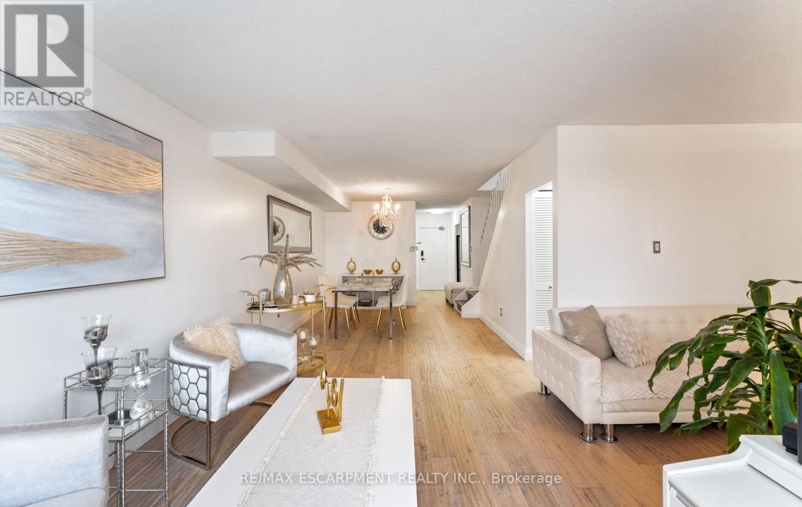 308c - 2 Valhalla Inn Road, Toronto, Ontario  M9B 6C3 - Photo 12 - W13138774