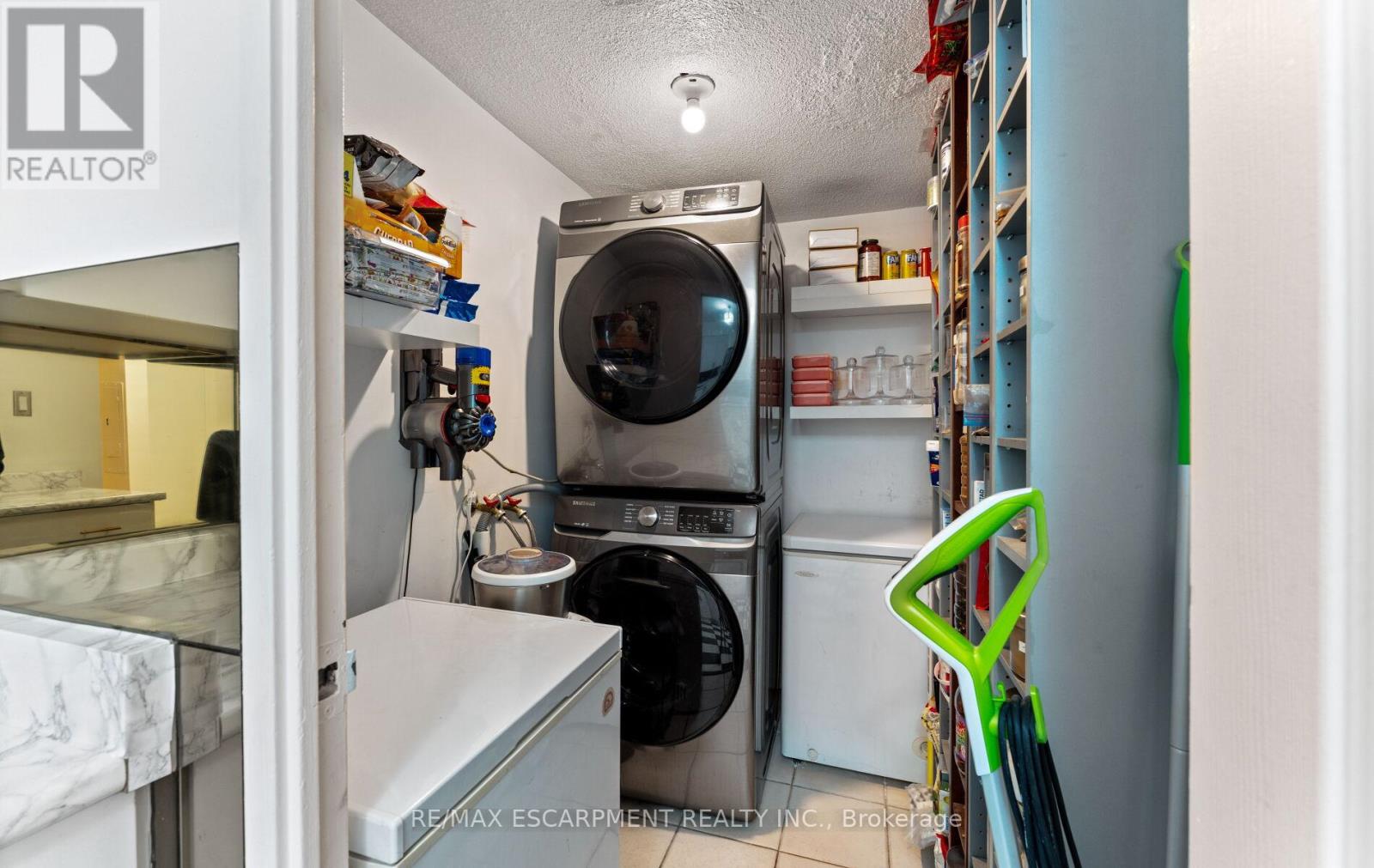 308c - 2 Valhalla Inn Road, Toronto, Ontario  M9B 6C3 - Photo 18 - W13138774