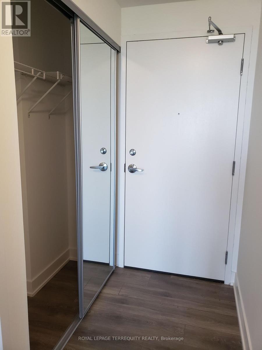 1808 - 297 Oak Walk Drive, Oakville, Ontario  L6H 3R6 - Photo 7 - W13138798