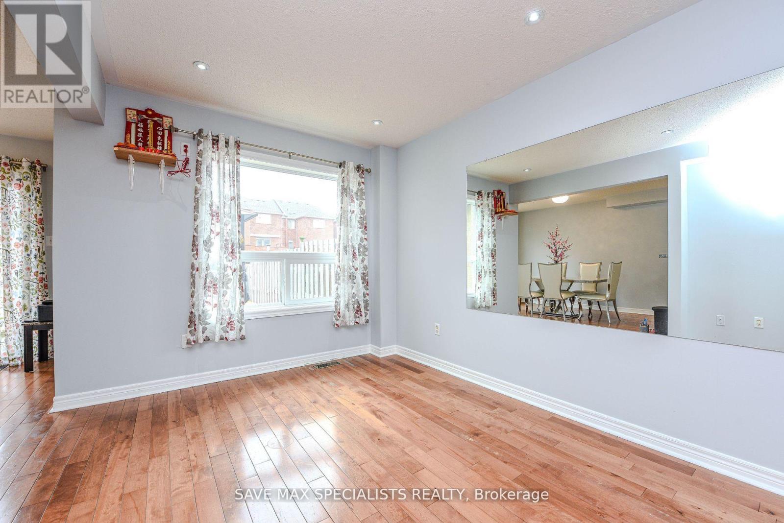 622 Lumberton Crescent, Mississauga, Ontario  L4Z 3Z5 - Photo 13 - W13138830
