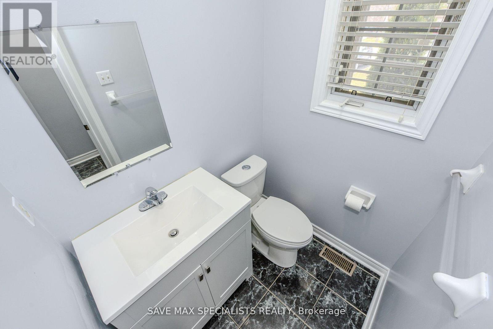 622 Lumberton Crescent, Mississauga, Ontario  L4Z 3Z5 - Photo 6 - W13138830