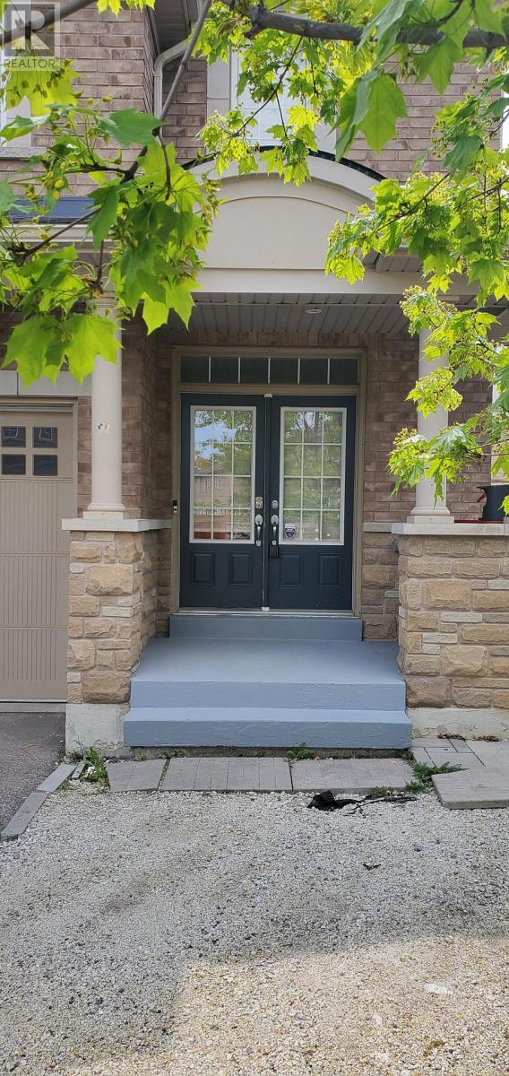 53 Pentonville Road, Brampton, Ontario  L6R 3R7 - Photo 2 - W13135250
