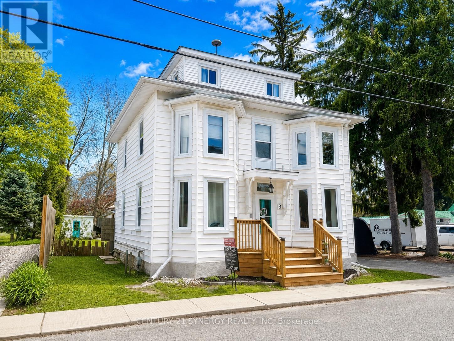 3 REID STREET, Athens, Ontario