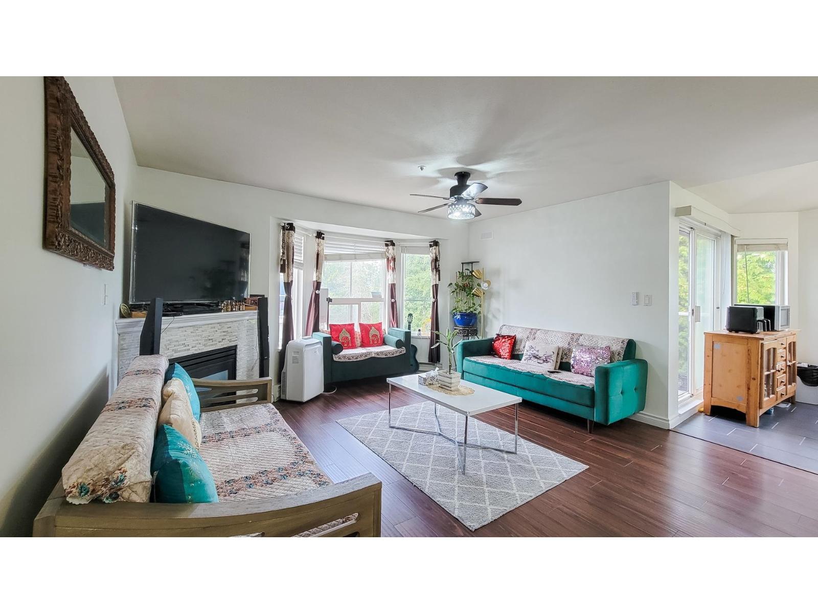 303 12769 72 Avenue, Surrey, British Columbia  V3W 2M7 - Photo 4 - R3079332