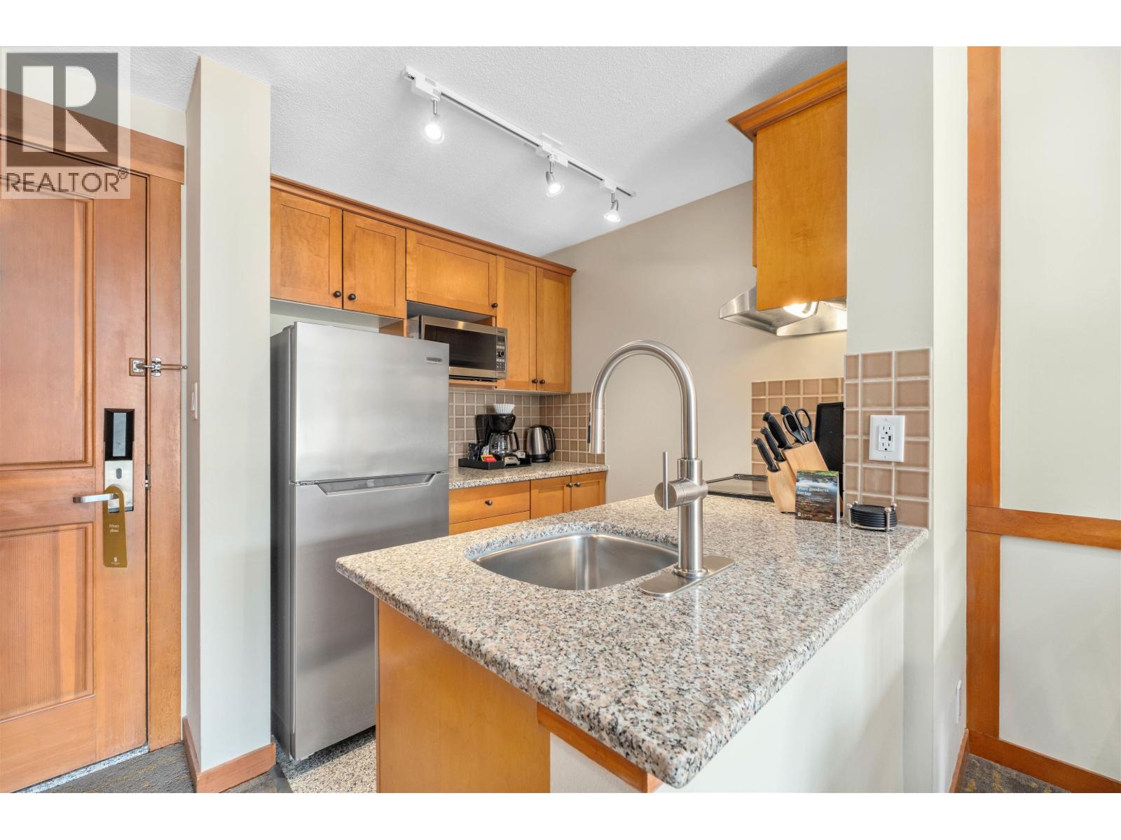 604 4320 Sundial Crescent, Whistler, British Columbia  V8E 1G6 - Photo 5 - R3124429