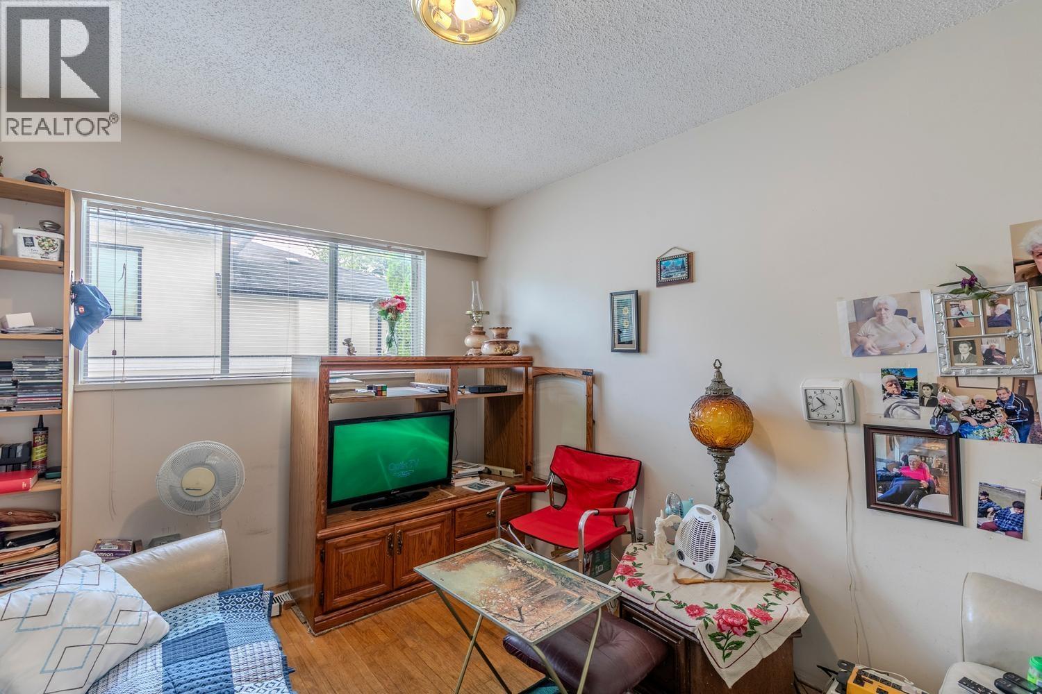8520 Rosedene Court, Richmond, British Columbia V7A 2P9 - Photo 17 - R3123442