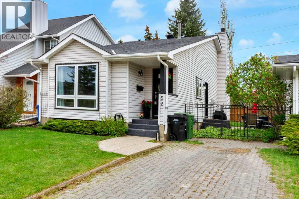 52 Strathclair Rise SW, Calgary, Alberta