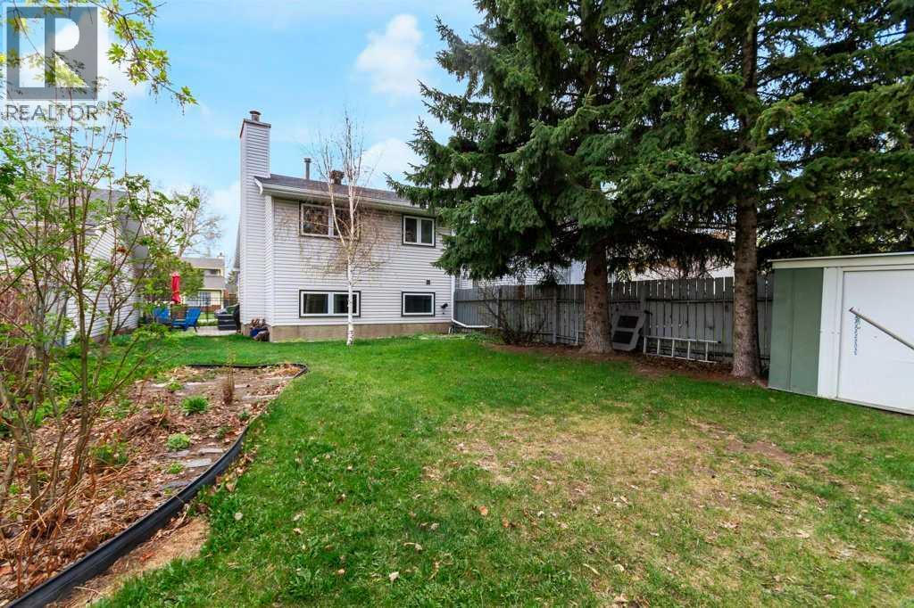 52 Strathclair Rise SW, Calgary, Alberta  T3H 1G4 - Photo 25 - A2311545