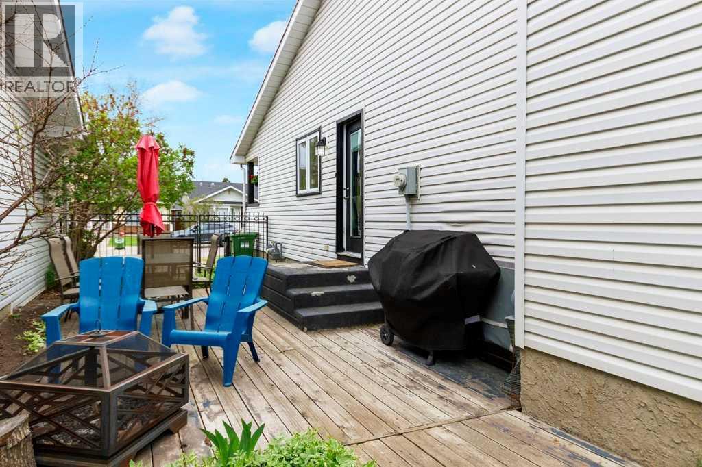 52 Strathclair Rise SW, Calgary, Alberta  T3H 1G4 - Photo 23 - A2311545