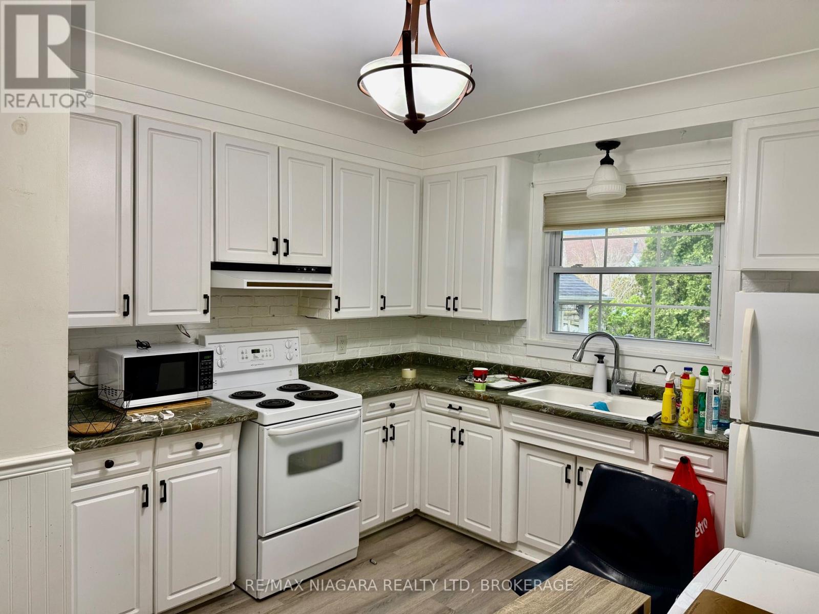 Main - 39 Maplewood Drive, St. Catharines, Ontario  L2M 3P1 - Photo 8 - X13105530
