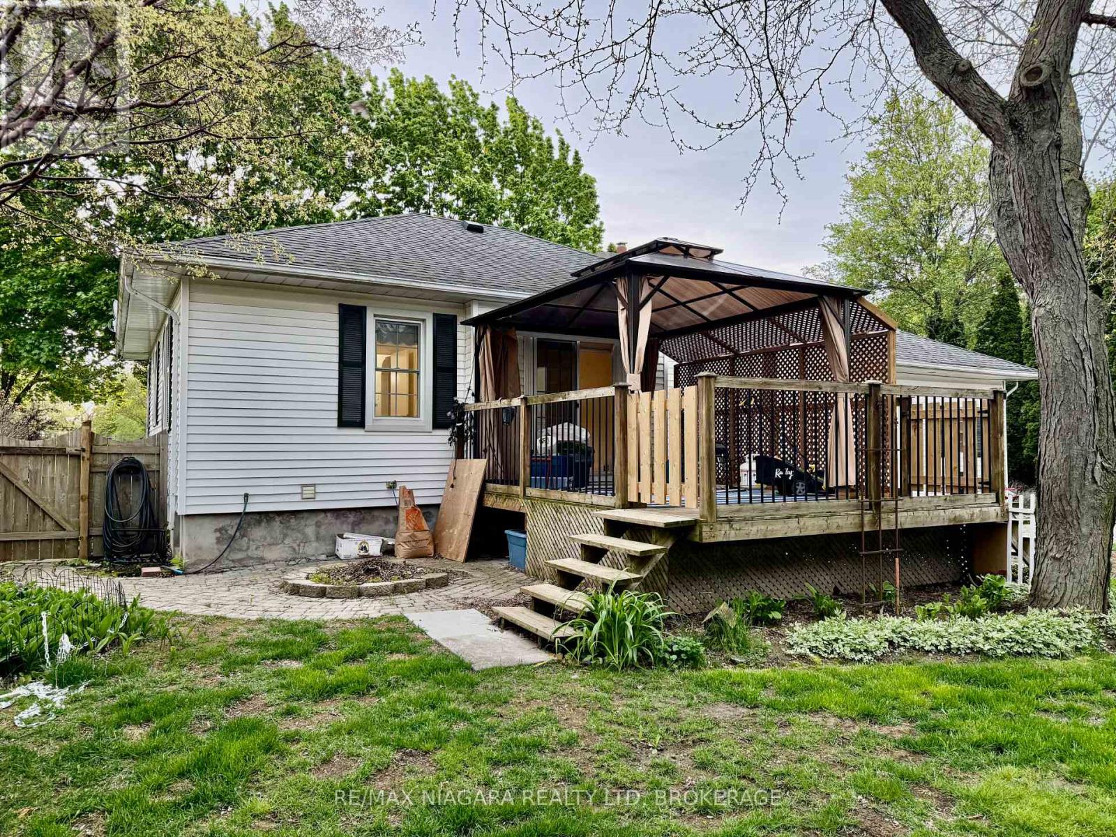 Main - 39 Maplewood Drive, St. Catharines, Ontario  L2M 3P1 - Photo 17 - X13105530