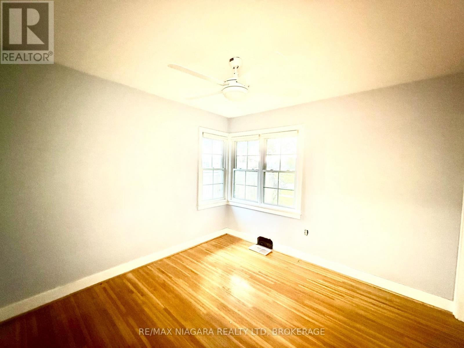 Main - 39 Maplewood Drive, St. Catharines, Ontario  L2M 3P1 - Photo 14 - X13105530