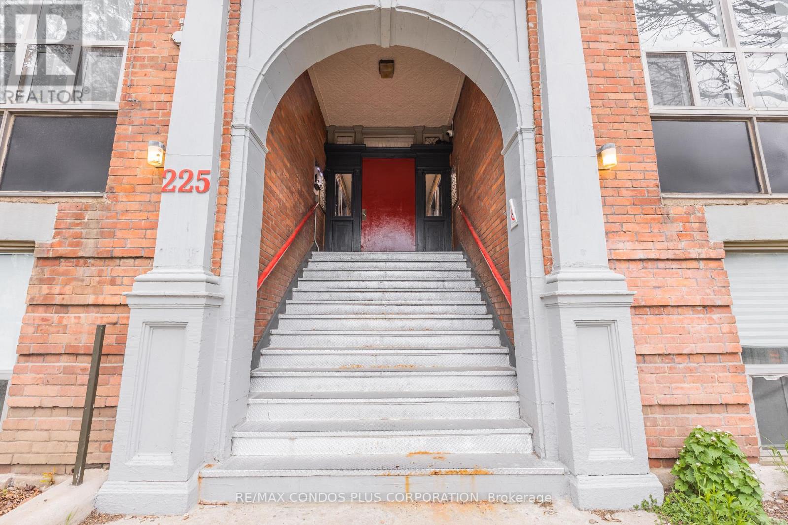 204 - 225 Gladstone Avenue, Toronto, Ontario M6J 3L5 - Photo 2 - C13138904