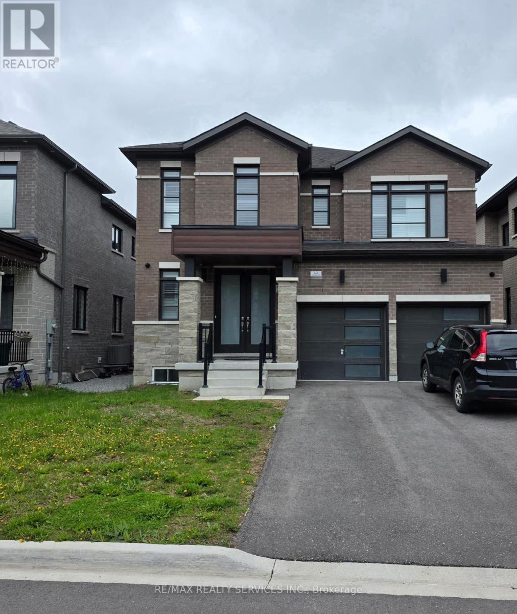 32 FRUITFUL CRESCENT, Whitby, Ontario