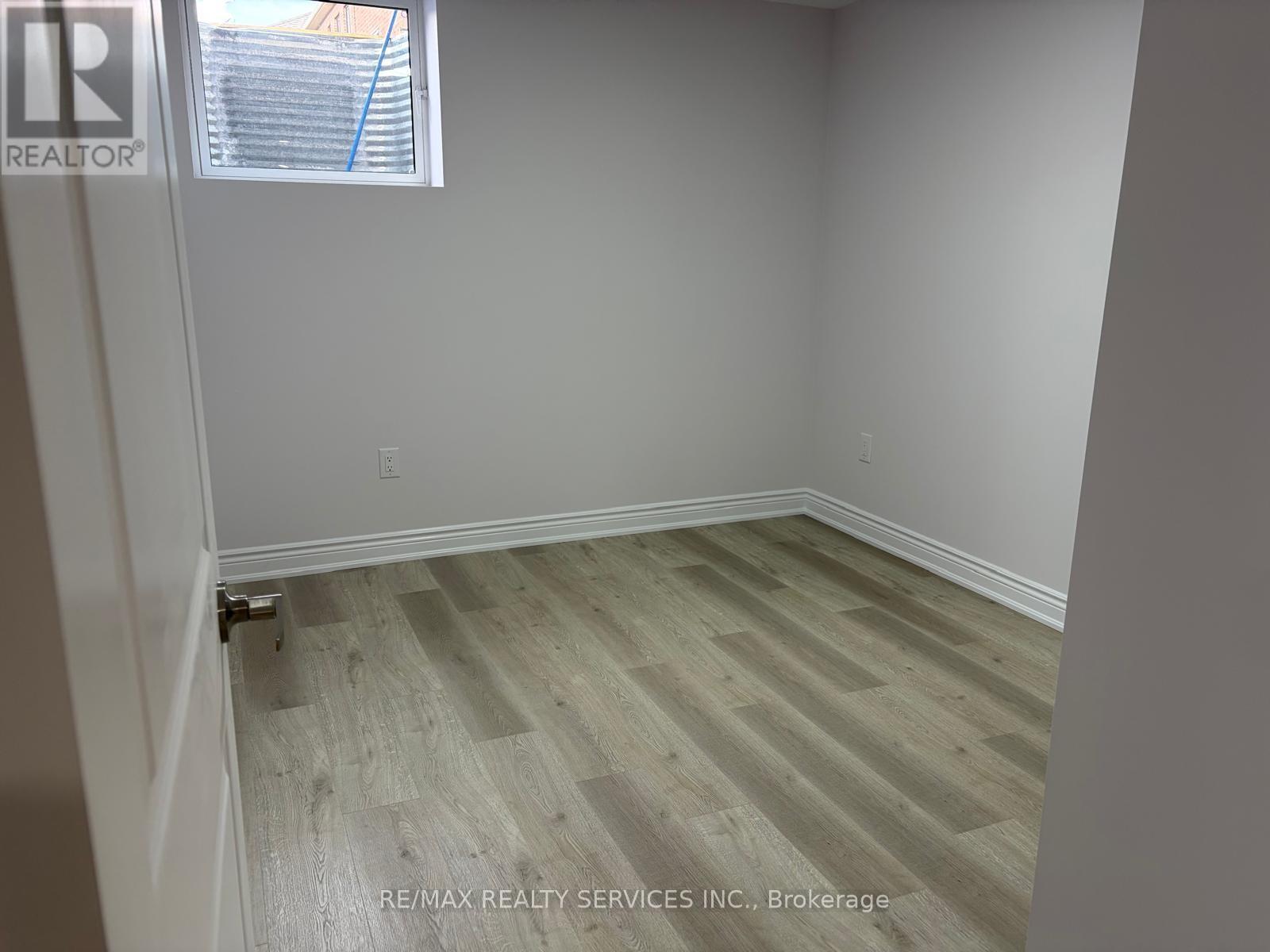 32 Fruitful Crescent, Whitby, Ontario  L1P 0N3 - Photo 9 - E13138880
