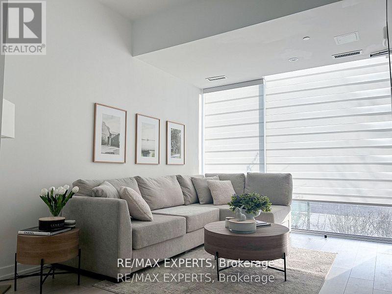 Th05 - 9 Buttermill Avenue, Vaughan, Ontario  L4K 0M5 - Photo 15 - N13138886