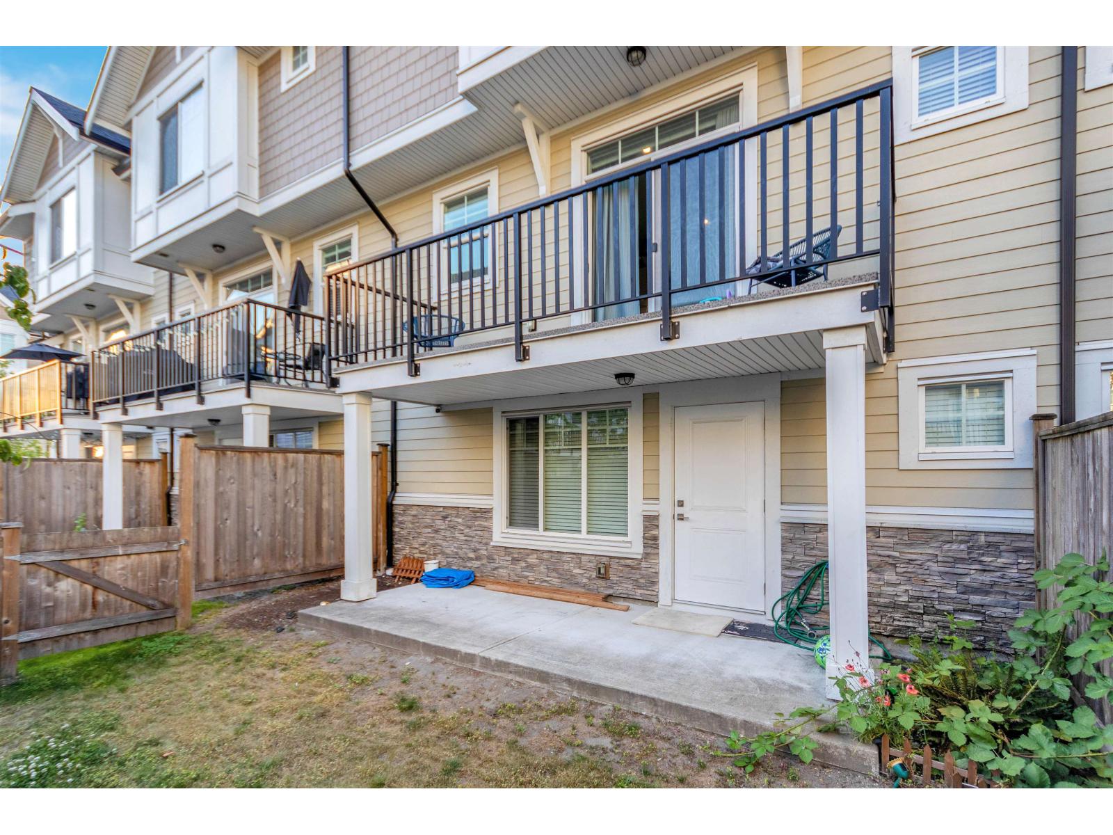 10 7056 192 Street, Surrey, British Columbia  V4N 1N2 - Photo 3 - R3123974
