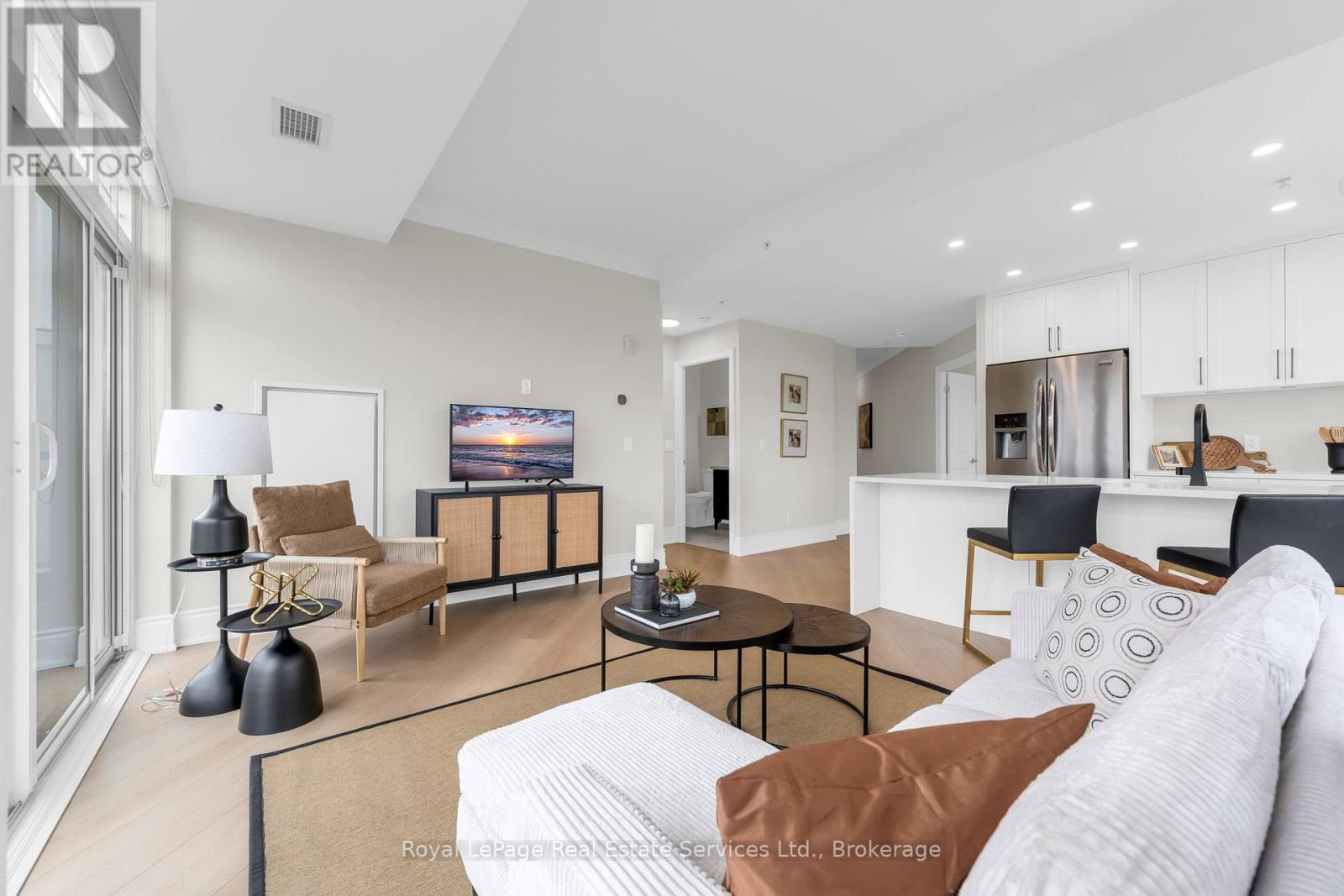 407 - 205 Lakeshore Road W, Oakville, Ontario  L6K 0H8 - Photo 7 - W13134802
