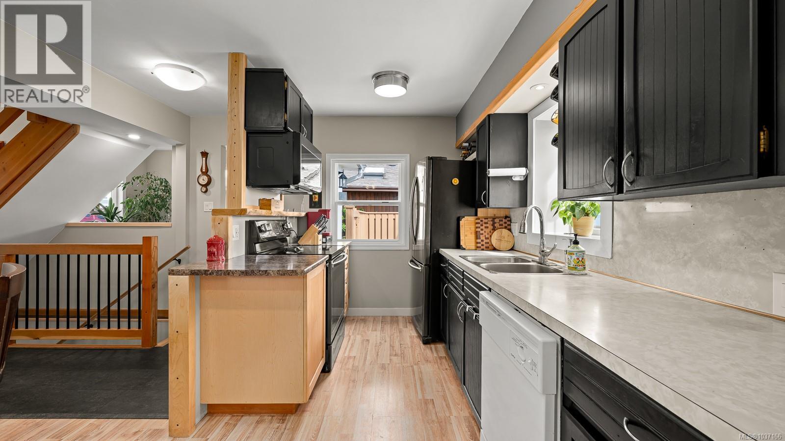 651 Colwyn St, Campbell River, British Columbia  V9W 2Y2 - Photo 48 - 1037166