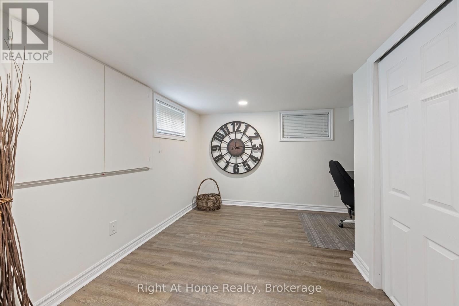 1483 Fifth Ave Louth, St. Catharines, Ontario  L2R 6P7 - Photo 31 - X13131000