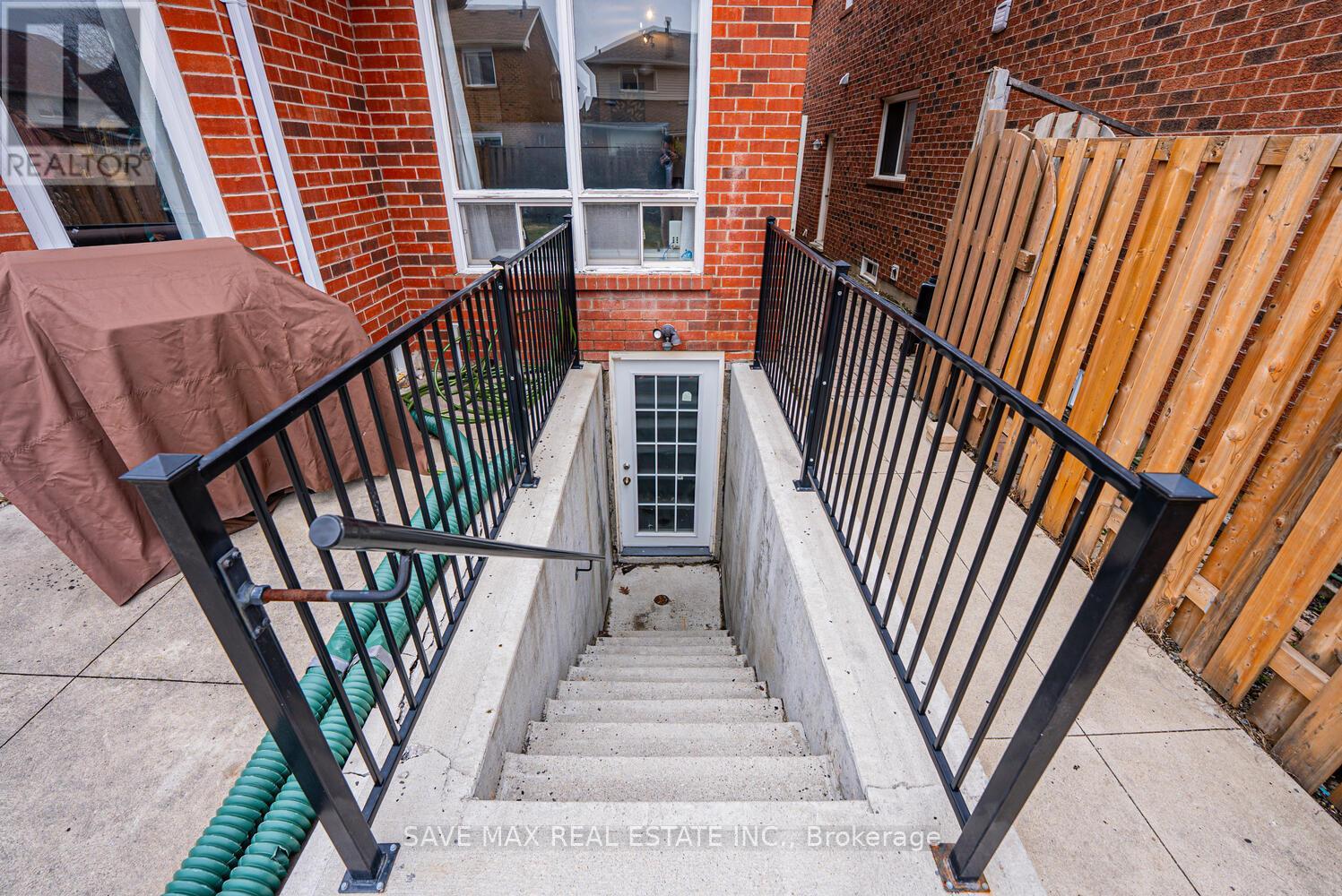 30 Adirondack Crescent, Brampton, Ontario  L6R 1E5 - Photo 40 - W13138882