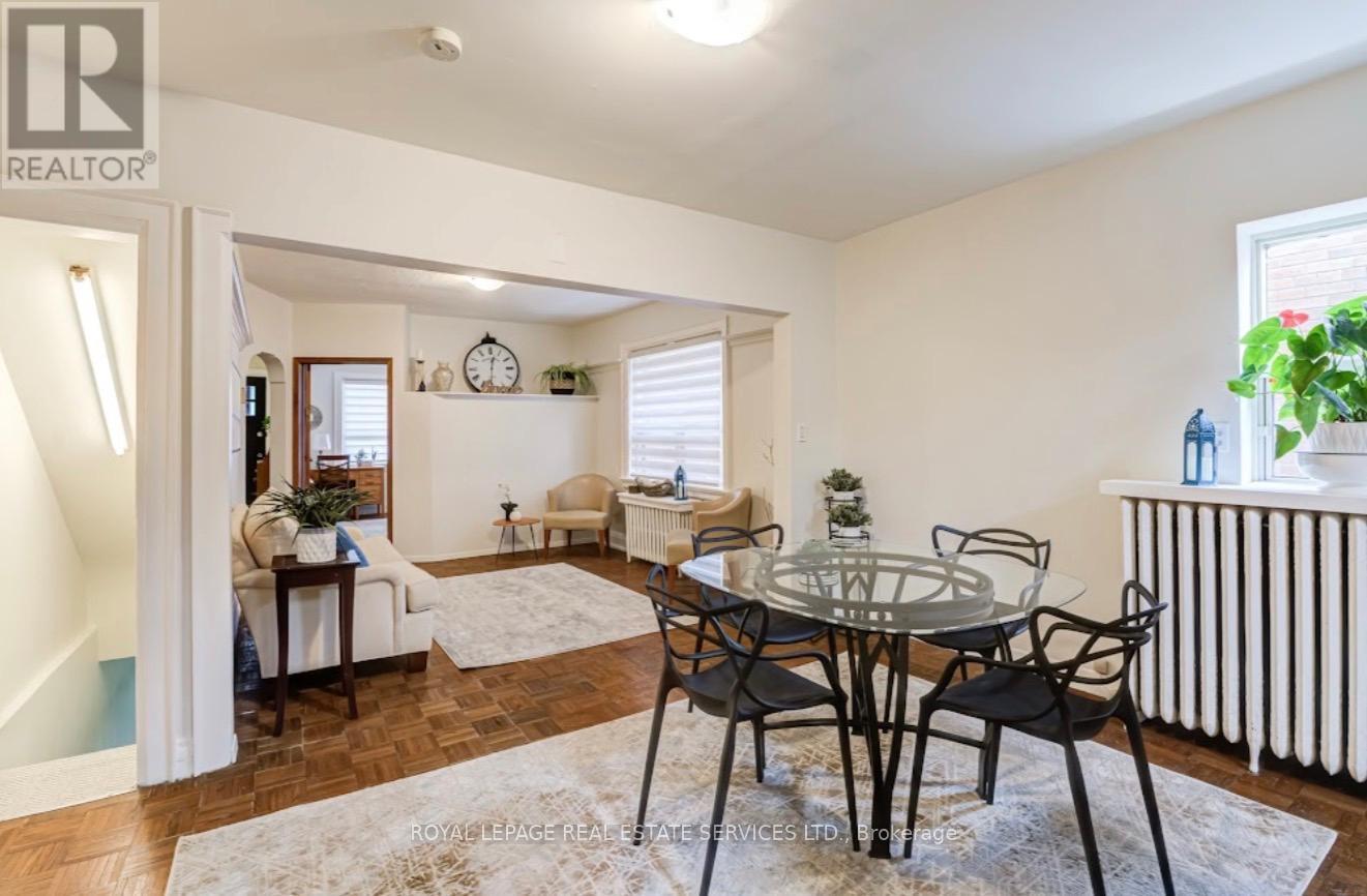 21 Hatherley Road, Toronto, Ontario  M6E 1V8 - Photo 10 - W13138888