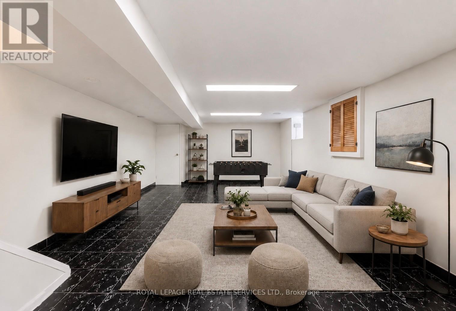 21 Hatherley Road, Toronto, Ontario  M6E 1V8 - Photo 24 - W13138888