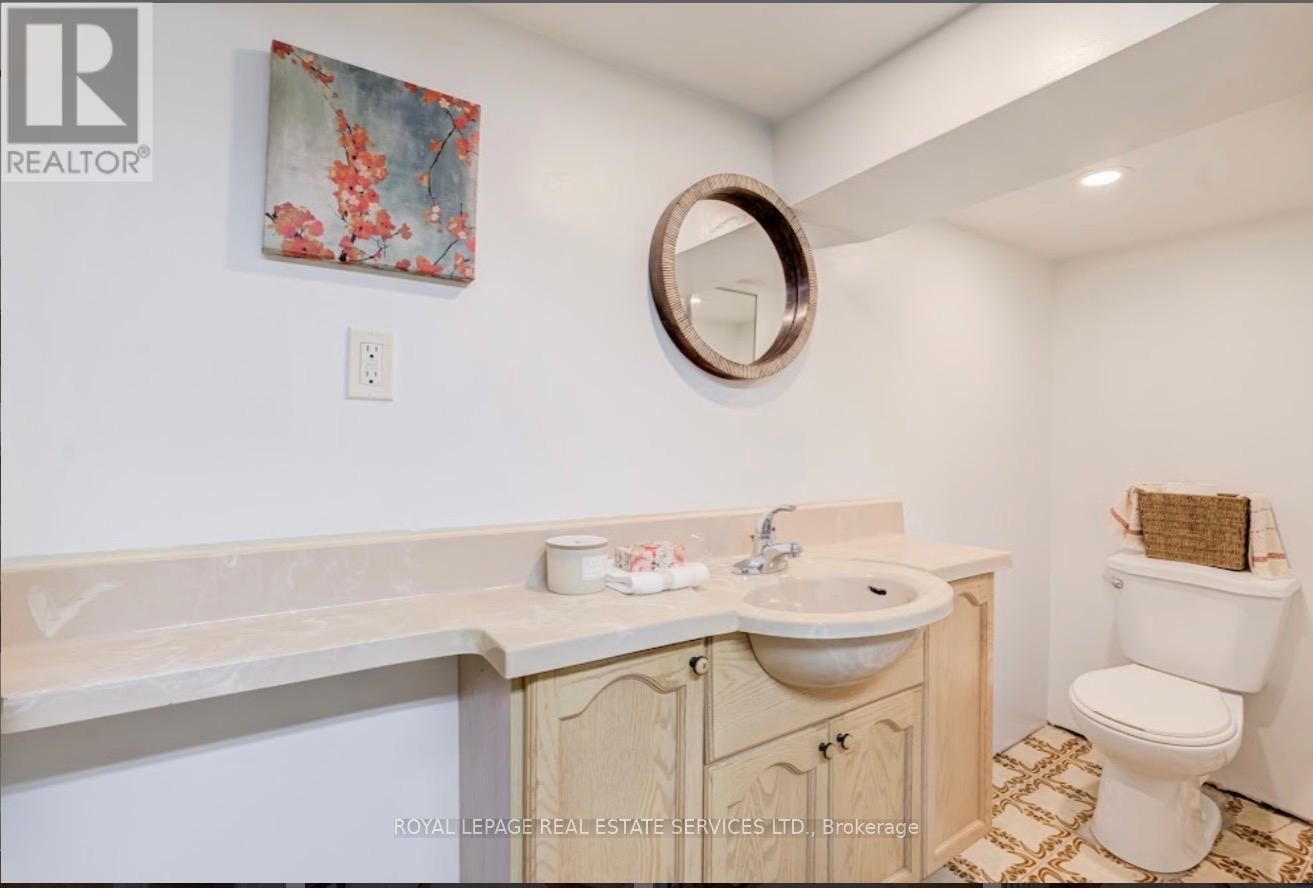 21 Hatherley Road, Toronto, Ontario  M6E 1V8 - Photo 27 - W13138888